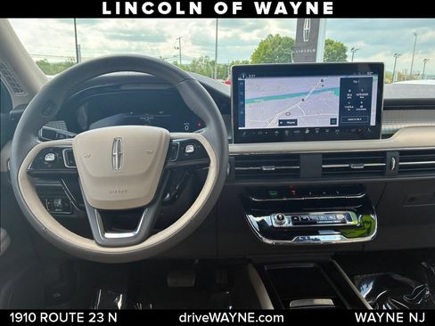 Certified 2023 Lincoln Corsair AWD image 24