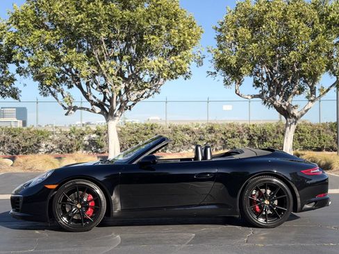 Used 2017 Porsche 911 Carrera S RWD image 5