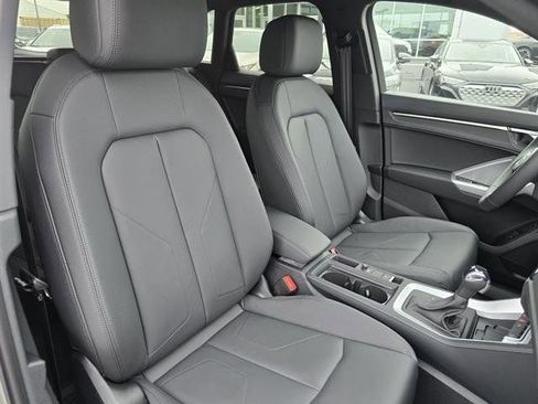 New 2025 Audi Q3 2.0T Premium image 15