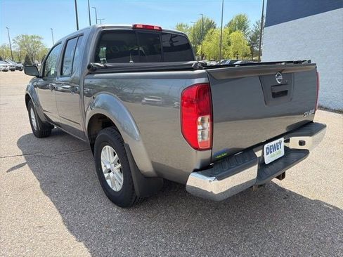 Used 2019 Nissan Frontier SV AWD/4WD image 3