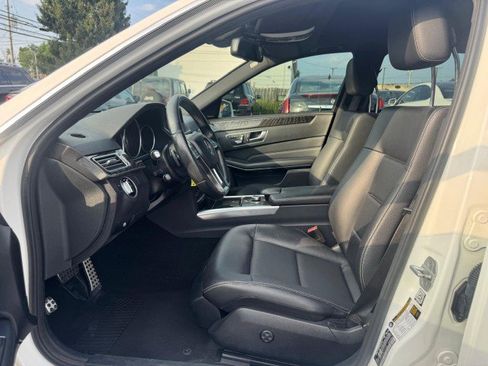 Used 2016 Mercedes-Benz E 350 4MATIC Sedan image 9