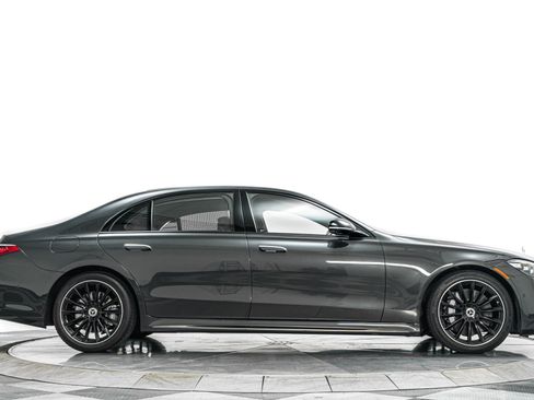 Used 2024 Mercedes-Benz S 580 4MATIC Sedan image 46