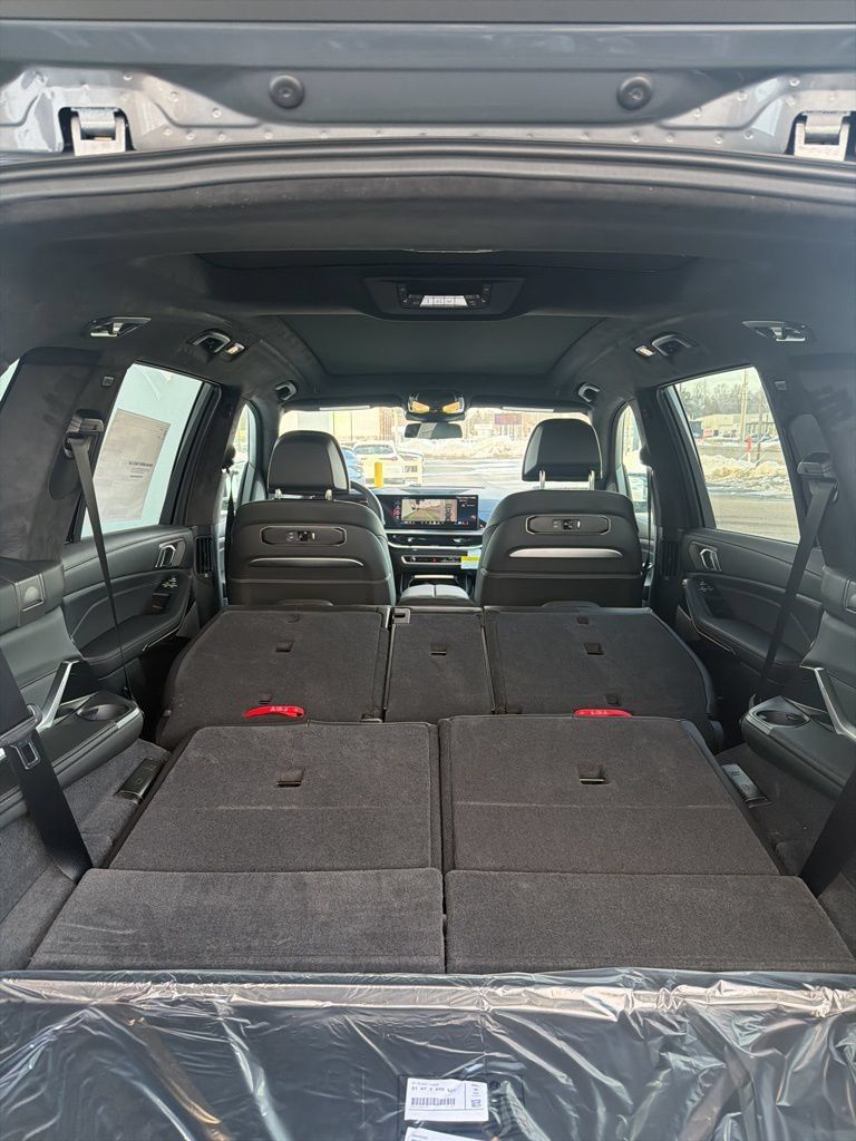New 2026 BMW X7 M60i AWD/4WD image 14