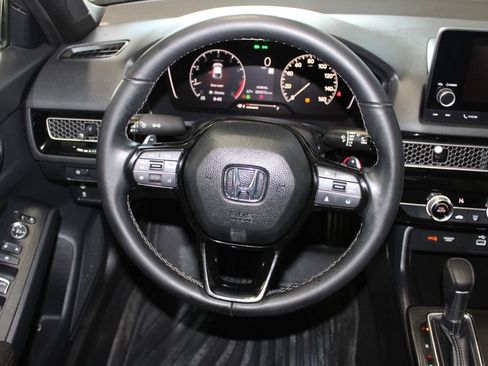 Used 2023 Honda Civic Sport image 11