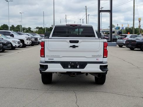 Used 2024 Chevrolet Silverado 2500 High Country w/ Technology Package AWD/4WD image 5