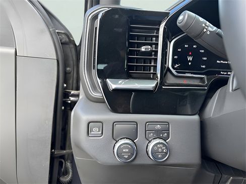 New 2025 GMC Sierra 1500 Elevation image 22