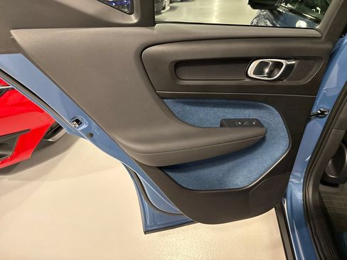 Used 2023 Volvo XC40 Recharge Plus w/ Protection Package Premier AWD/4WD image 21