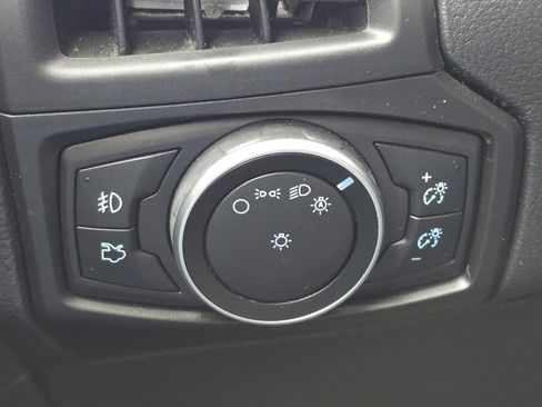 Used 2017 Ford Focus Titanium image 27