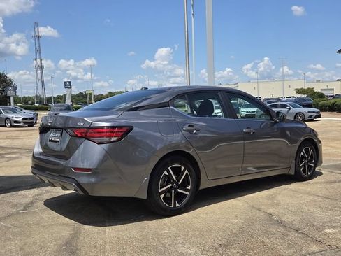 Used 2024 Nissan Sentra SV w/ All-Weather Package FWD image 4