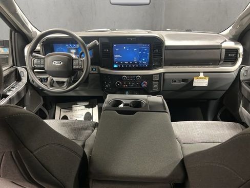 New 2026 Ford F250 XLT w/ XLT Premium Package AWD/4WD image 11