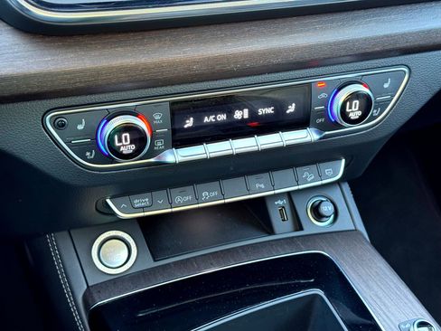 Used 2023 Audi Q5 2.0T Premium Plus w/ Premium Plus Package image 29