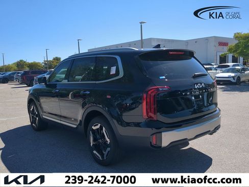 New 2025 Kia Telluride S image 7