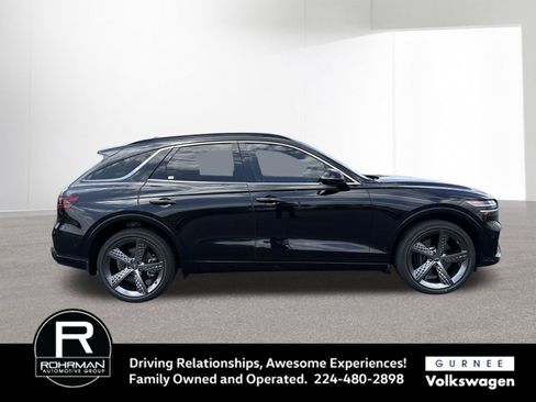 Used 2022 Genesis GV70 3.5T Sport w/ Sport Prestige Package AWD/4WD image 11