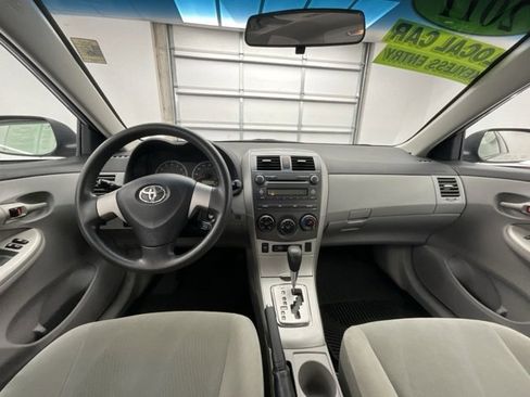 Used 2011 Toyota Corolla LE image 4