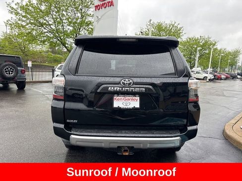 Used 2020 Toyota 4Runner TRD Off-Road Premium w/ Moonroof Package AWD/4WD image 6