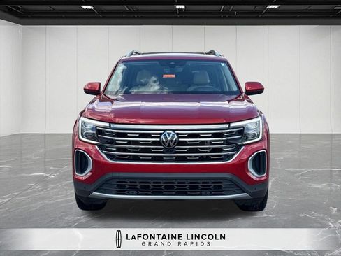 Used 2024 Volkswagen Atlas SEL AWD/4WD image 8