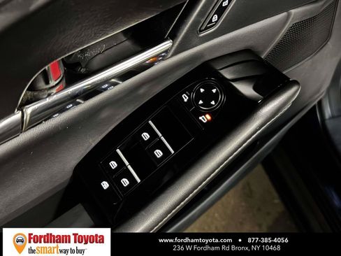 Used 2025 MAZDA CX-30 AWD 2.5 S w/ Preferred Package image 16