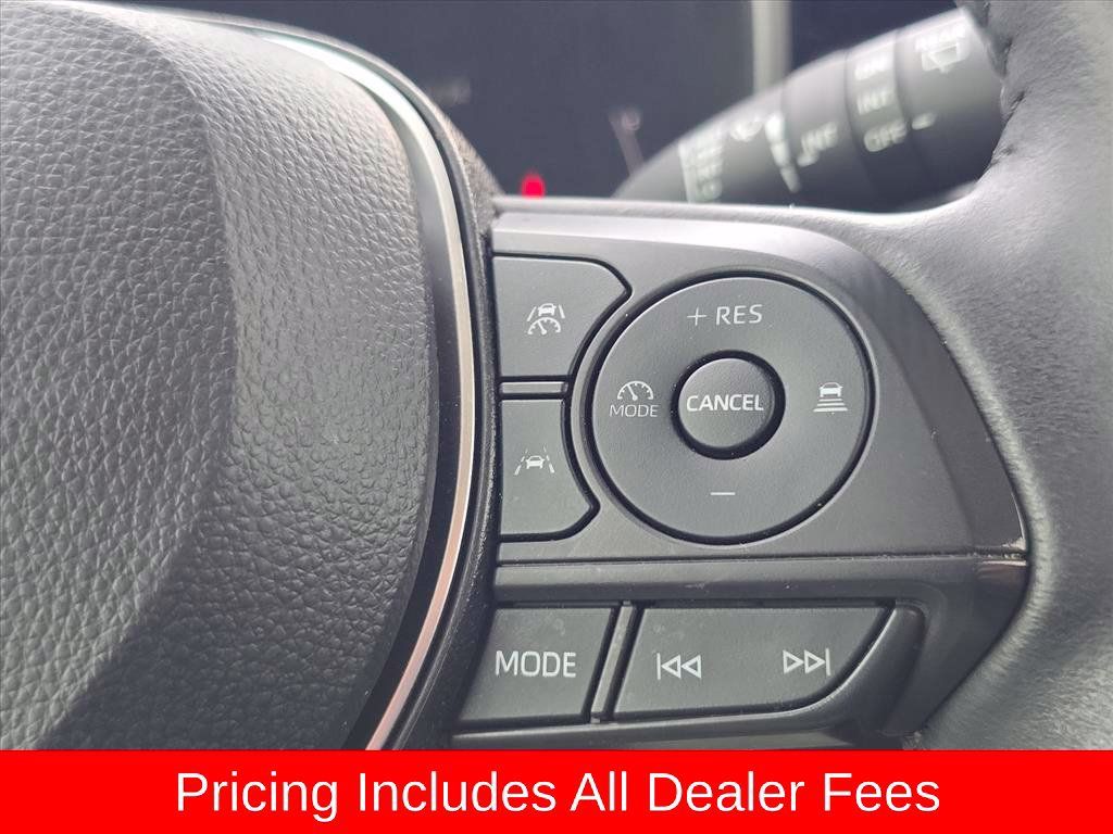 Used 2024 Toyota Corolla Cross XLE w/ Convenience Package AWD/4WD image 25