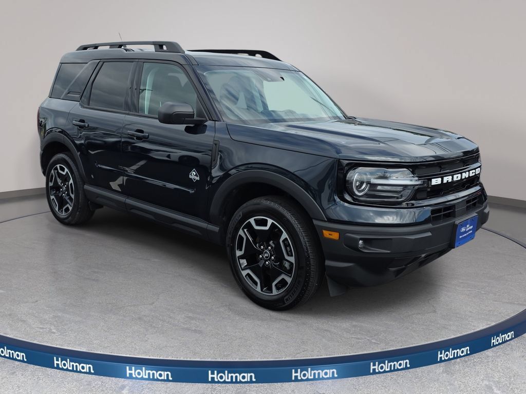 Certified 2023 Ford Bronco Sport Outer Banks w/ Tech Package AWD/4WD image 3