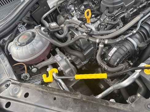 Used 2024 Volkswagen Jetta SE image 15