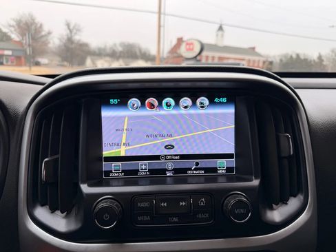 Used 2018 Chevrolet Colorado ZR2 image 17