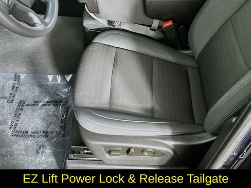 Used 2023 Chevrolet Silverado 1500 Custom Trail Boss w/ LPO, Dark Essentials Package image 27