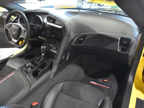 Used 2017 Chevrolet Corvette Grand Sport w/ Z07 Performance Package RWD image 33