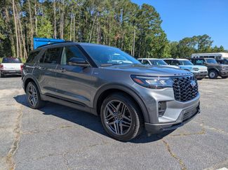 New 2026 Ford Explorer ST-Line w/ ST-Line Street Pack RWD video 2