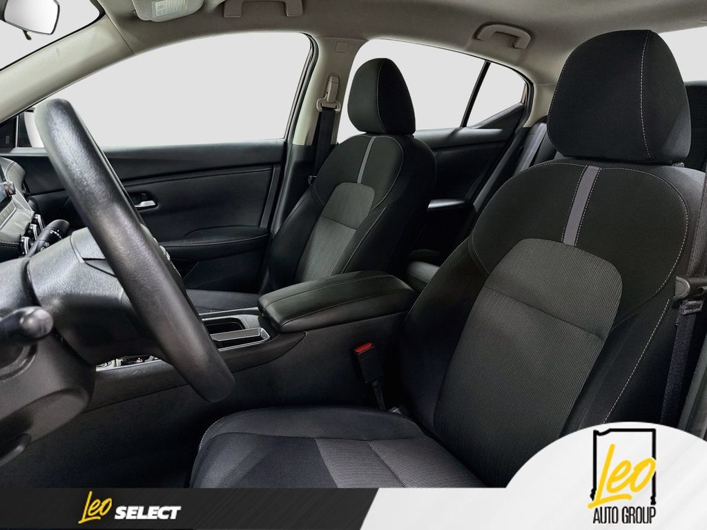 Used 2024 Nissan Sentra SV FWD image 22