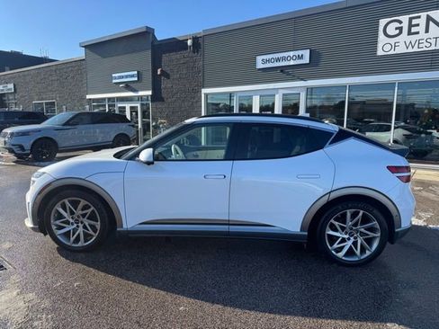 Used 2023 Genesis GV60 Advanced image 5