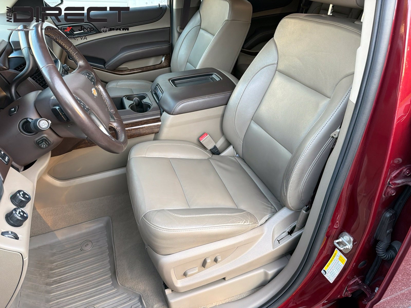 Used 2019 Chevrolet Tahoe LT w/ Luxury Package AWD/4WD image 15