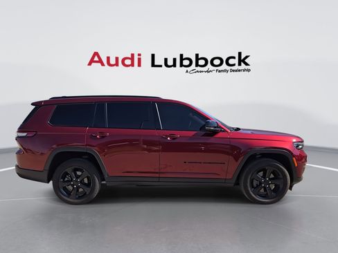 Used 2024 Jeep Grand Cherokee L Altitude AWD/4WD image 9