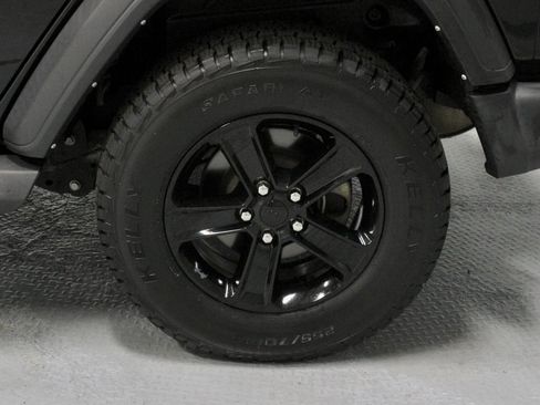 Used 2022 Jeep Wrangler Unlimited Sport AWD/4WD image 17