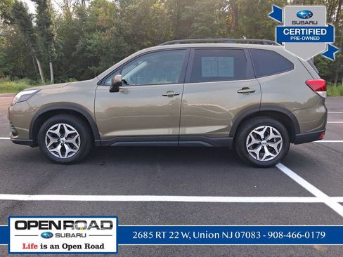 Certified 2023 Subaru Forester Premium AWD/4WD image 6