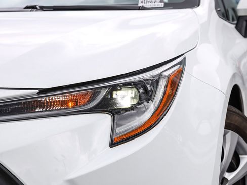 Used 2024 Toyota Corolla LE image 2