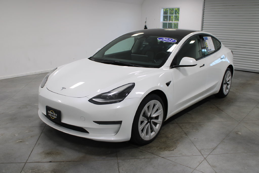 Used 2023 Tesla Model 3 Standard Range RWD image 4