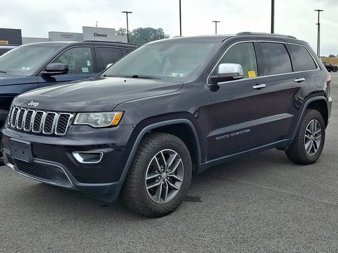 Used 2018 Jeep Grand Cherokee Limited AWD/4WD image 3