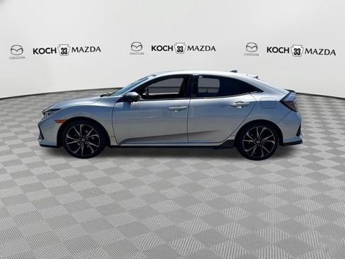 Used 2018 Honda Civic Sport Touring image 4