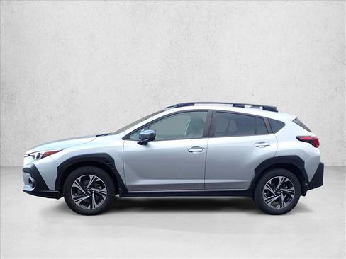 Used 2024 Subaru Crosstrek 2.0i Premium AWD/4WD image 2