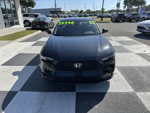 Used 2025 Honda Accord SE image 2