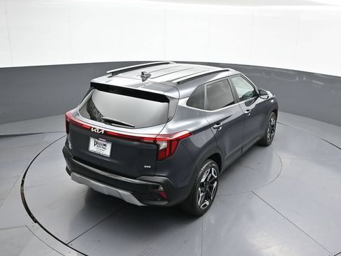 Certified 2025 Kia Seltos SX w/ SX Sunroof Package AWD/4WD image 39