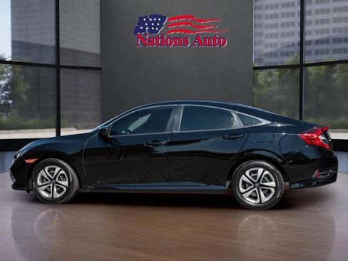 Used 2021 Honda Civic Sport image 2