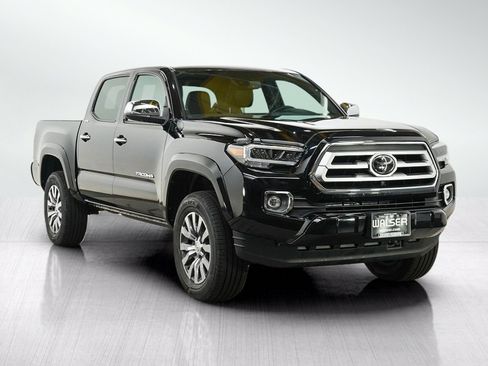 Used 2022 Toyota Tacoma Limited AWD/4WD image 7