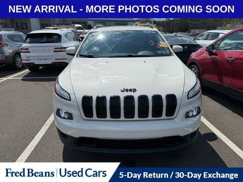 Used 2018 Jeep Cherokee Limited w/ High Altitude Package image 2