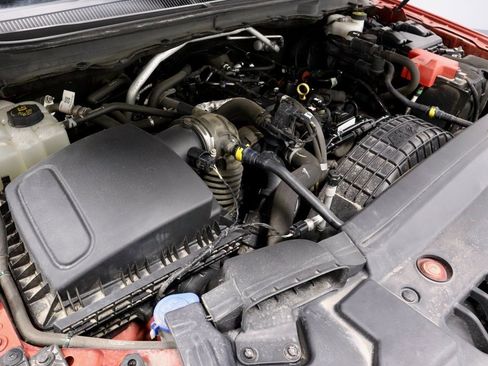 Used 2019 Ford Ranger XLT image 17