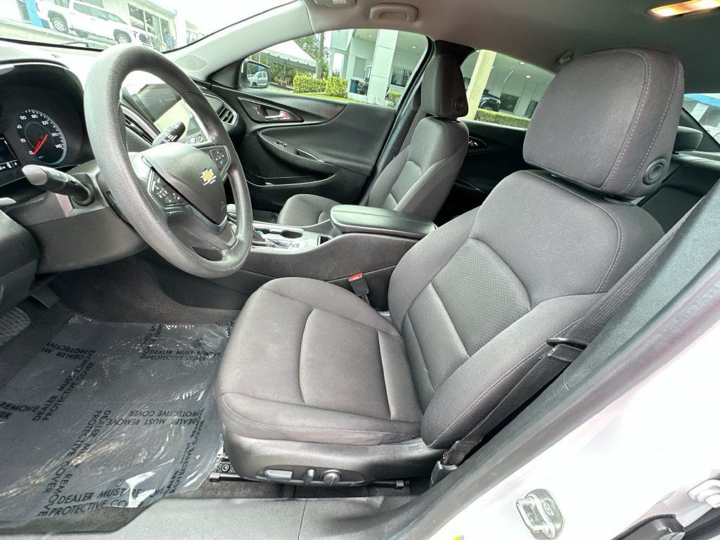 Used 2024 Chevrolet Malibu LT FWD image 20