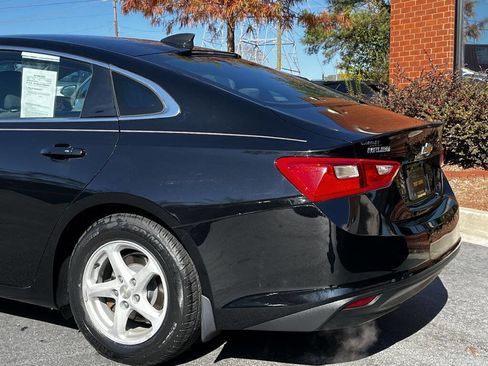 Used 2017 Chevrolet Malibu LS image 9