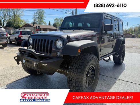 Used 2017 Jeep Wrangler Unlimited Rubicon w/ Connectivity Group AWD/4WD image 1