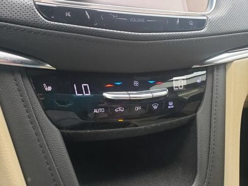 Used 2019 Cadillac XT5 Luxury AWD/4WD image 20
