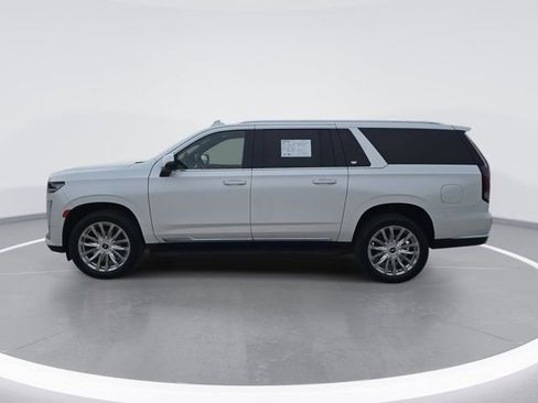 Used 2022 Cadillac Escalade ESV Luxury image 6